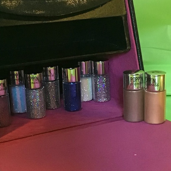 Poppin Glitters & Pigments - Picture 7 of 8